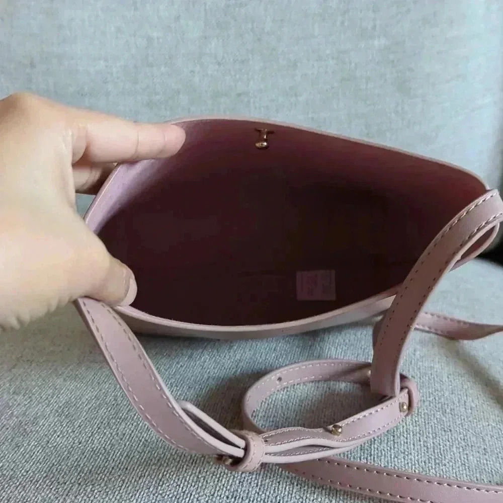 Light Pink Vegan Leather Crossbody Purse Samara - Picture 7 of 7